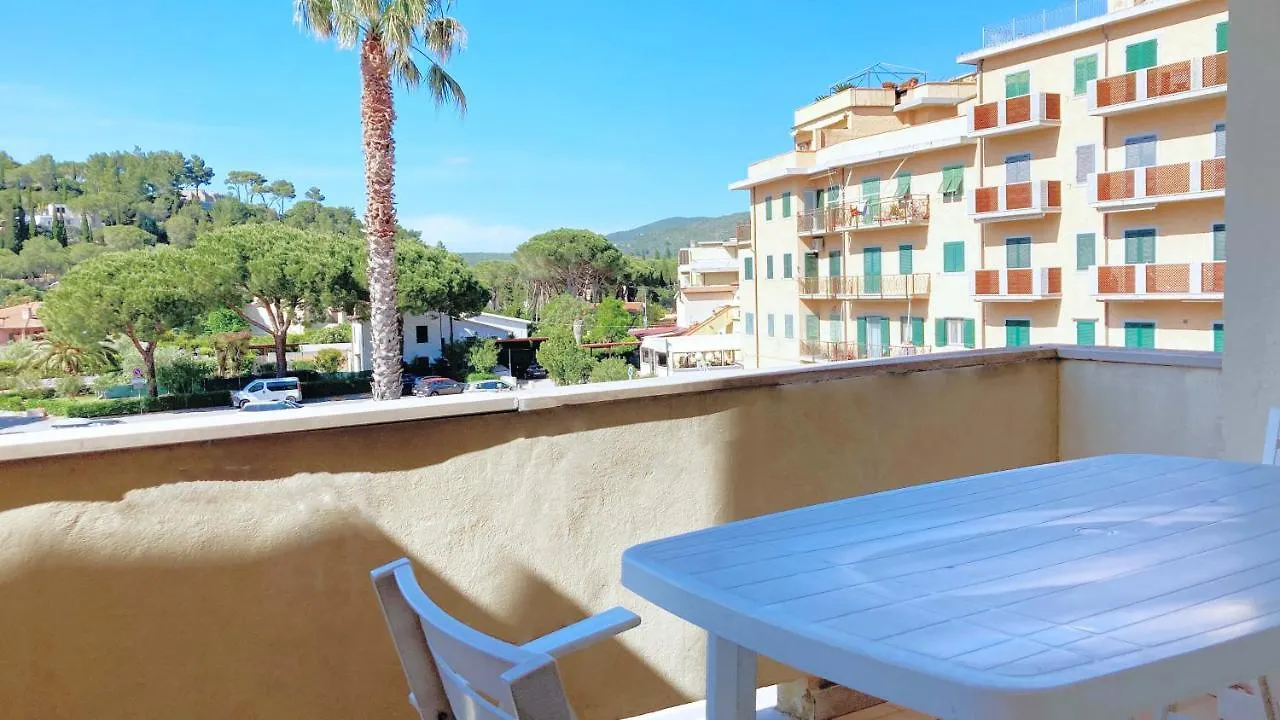 Ferienwohnung Orizzonti Bilocale Marina di Campo